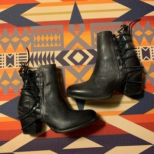 Blaire Bed Stu booties